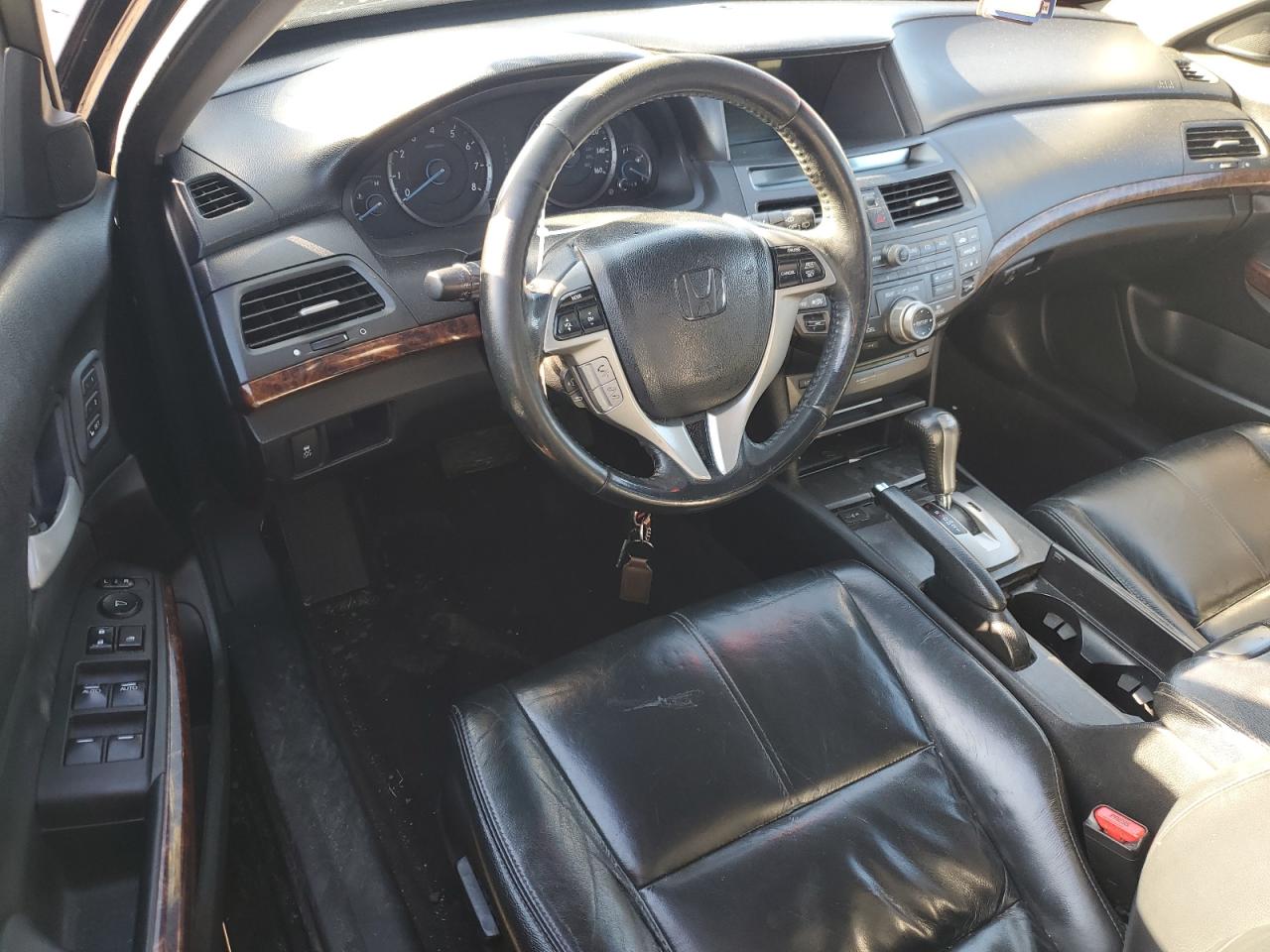 2010 Honda Accord - Image 8