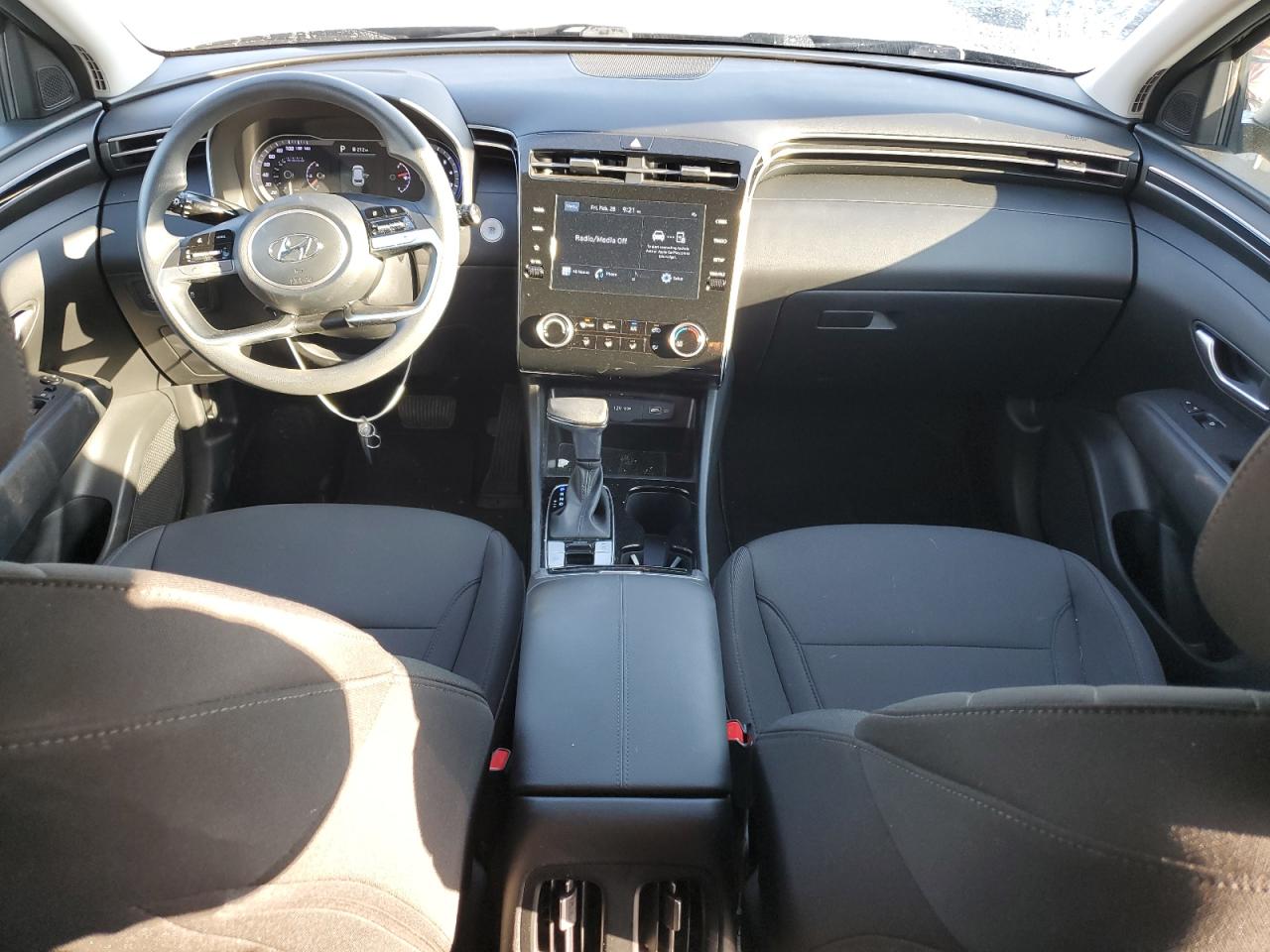 2022 Hyundai Tucson - Image 8