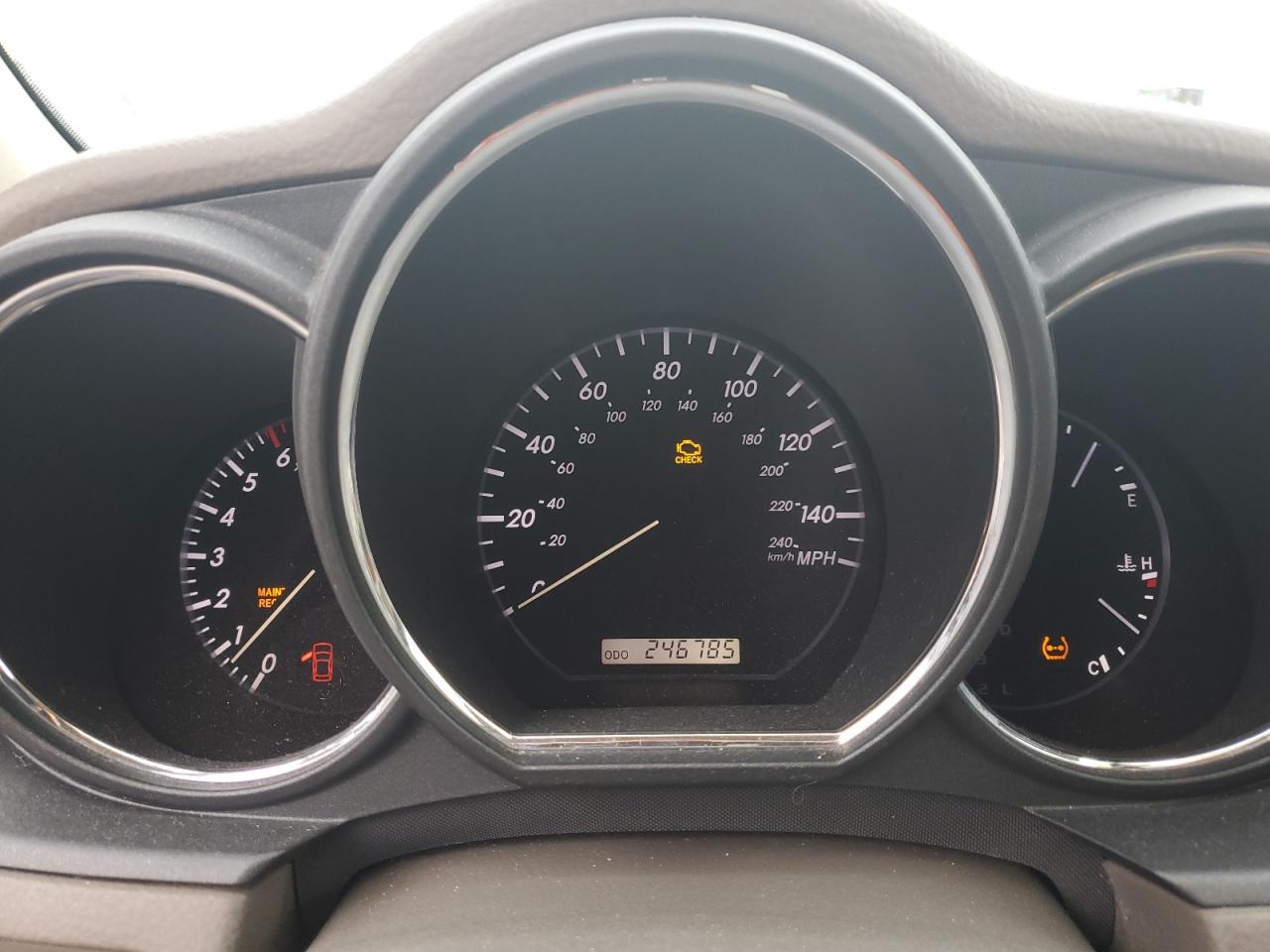 2005 Lexus RX - Image 9