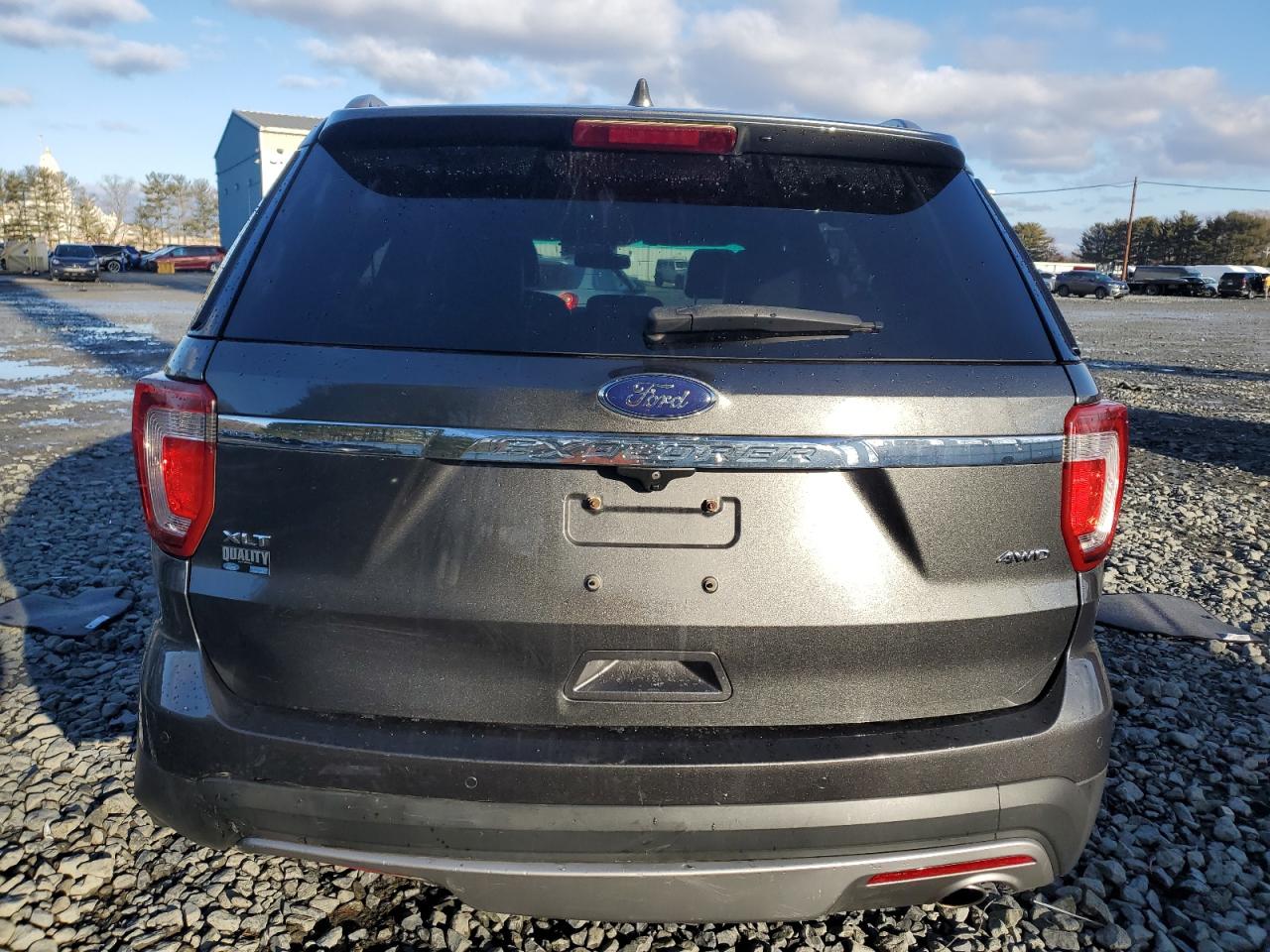 2017 Ford Explorer - Image 6