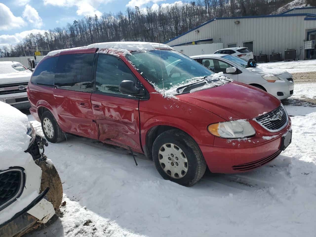 2004 Chrysler Town & Country - Image 4