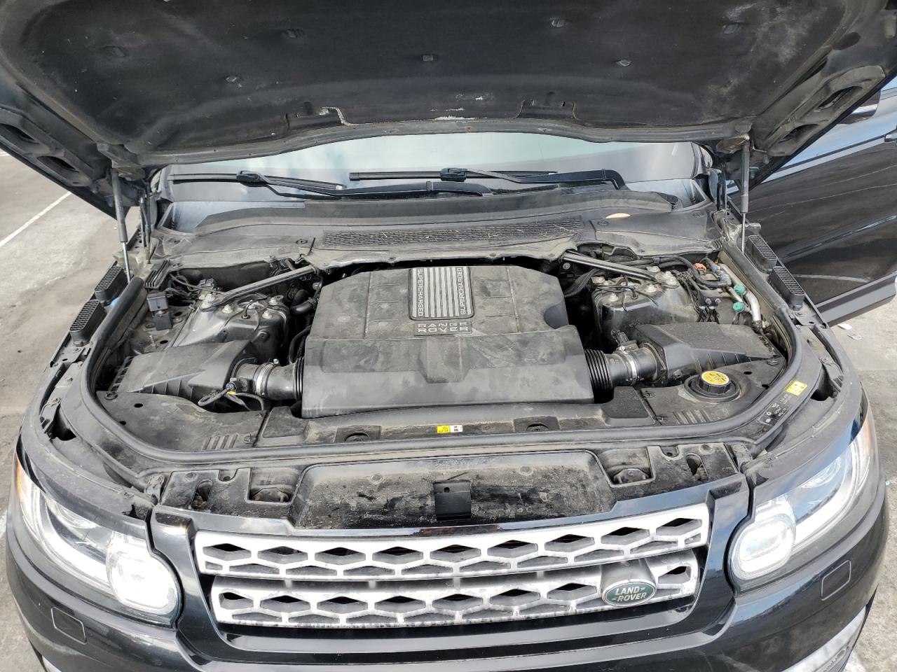 2014 Land Rover Range Rover - Image 12