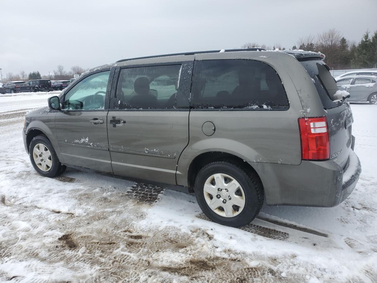 2010 Dodge Caravan - Image 2