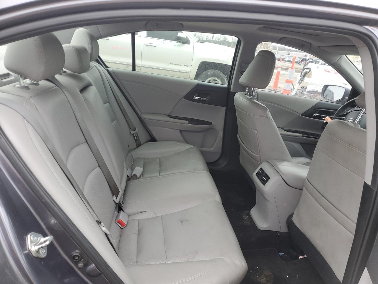 2015 Honda Accord - Image 10