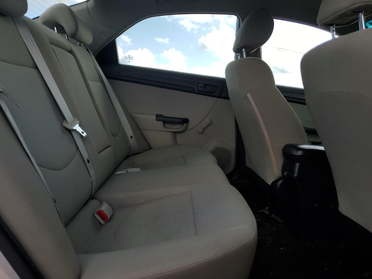 2013 Kia Forte - Image 10