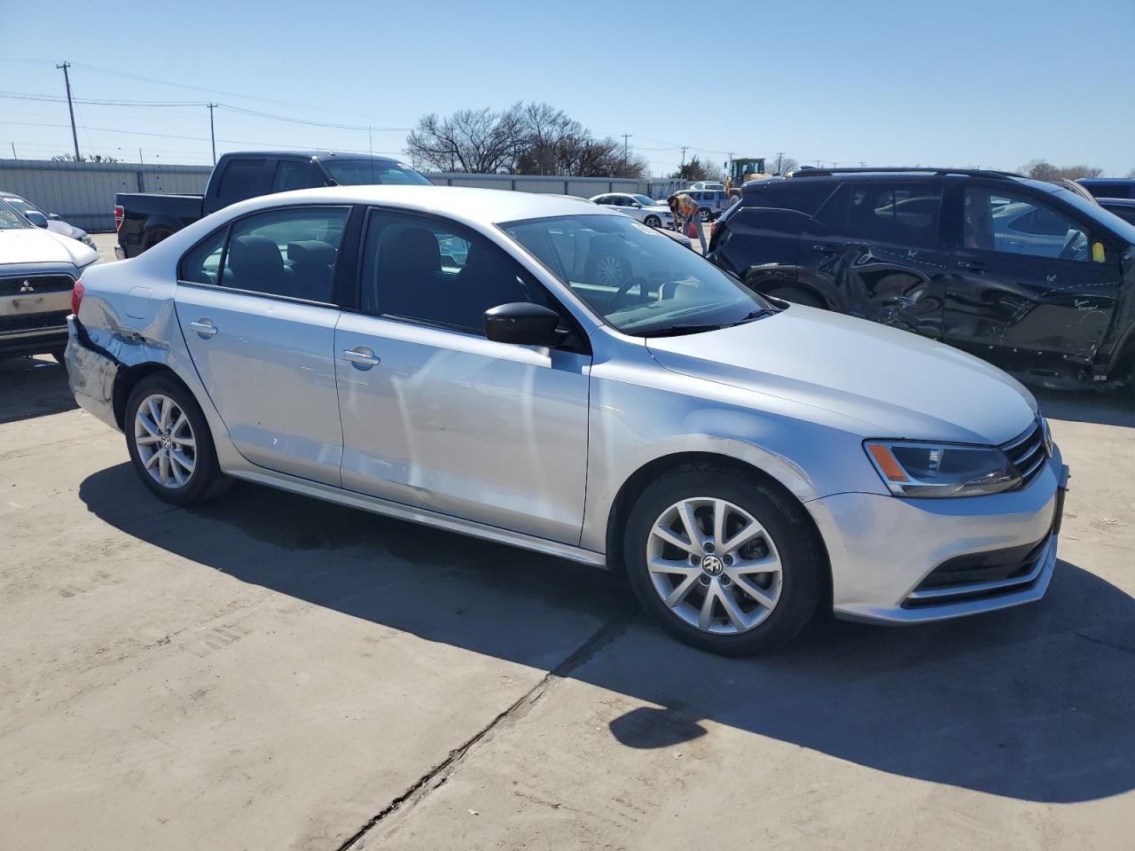 2015 Volkswagen Jetta - Image 4