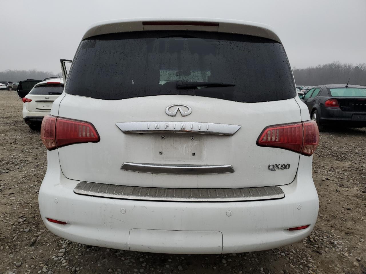 2014 Infiniti QX80 - Image 6