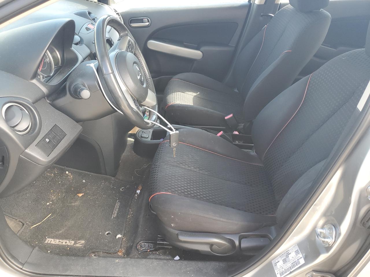2012 Mazda 2 - Image 7