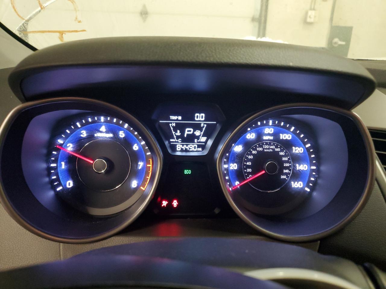 2015 Hyundai Elantra - Image 9