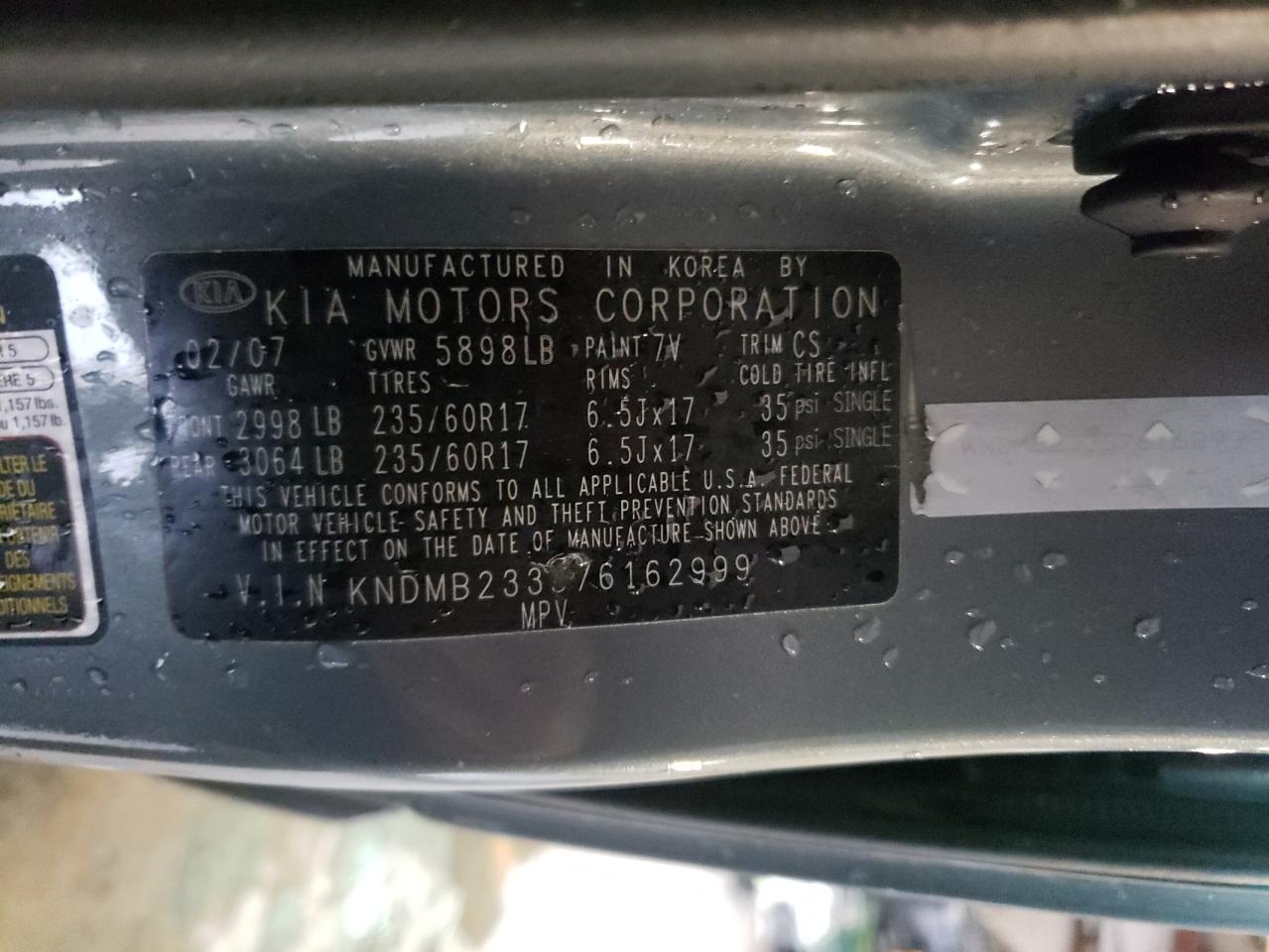2007 Kia Sedona - Image 13