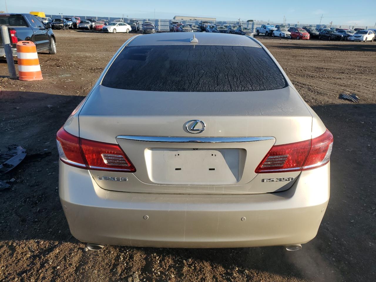2010 Lexus ES - Image 6