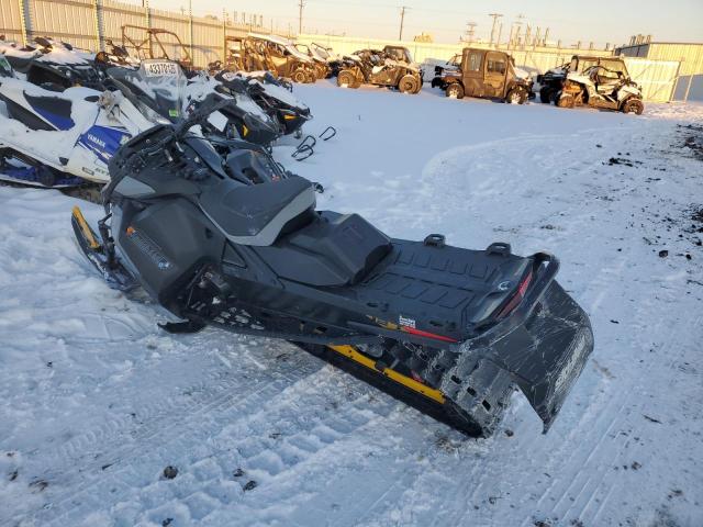 2025 SKIDOO RENEGADE