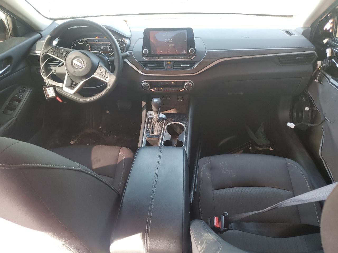 2024 Nissan Altima - Image 8