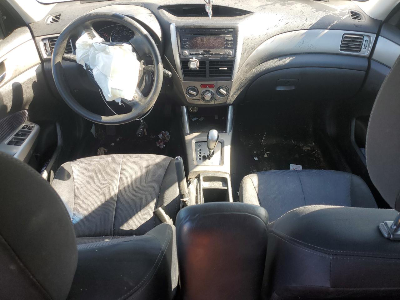 2010 Subaru Forester - Image 8