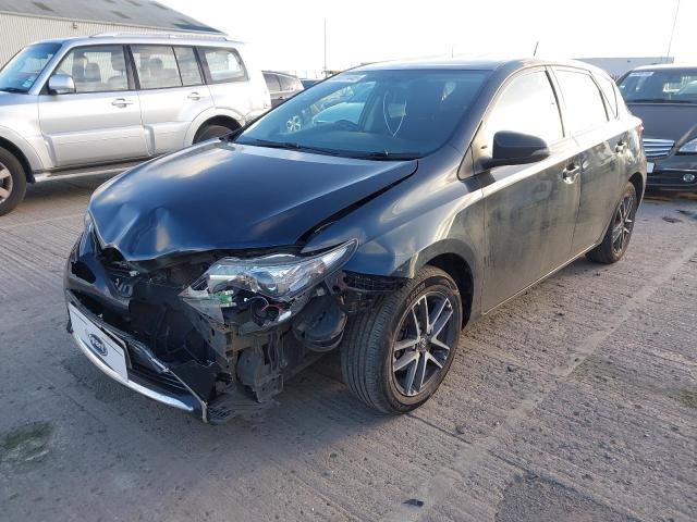 TOYOTA AURIS ICON 2015