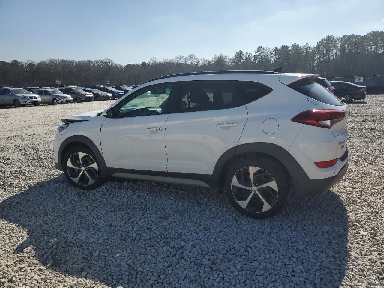 2018 Hyundai Tucson - Image 2