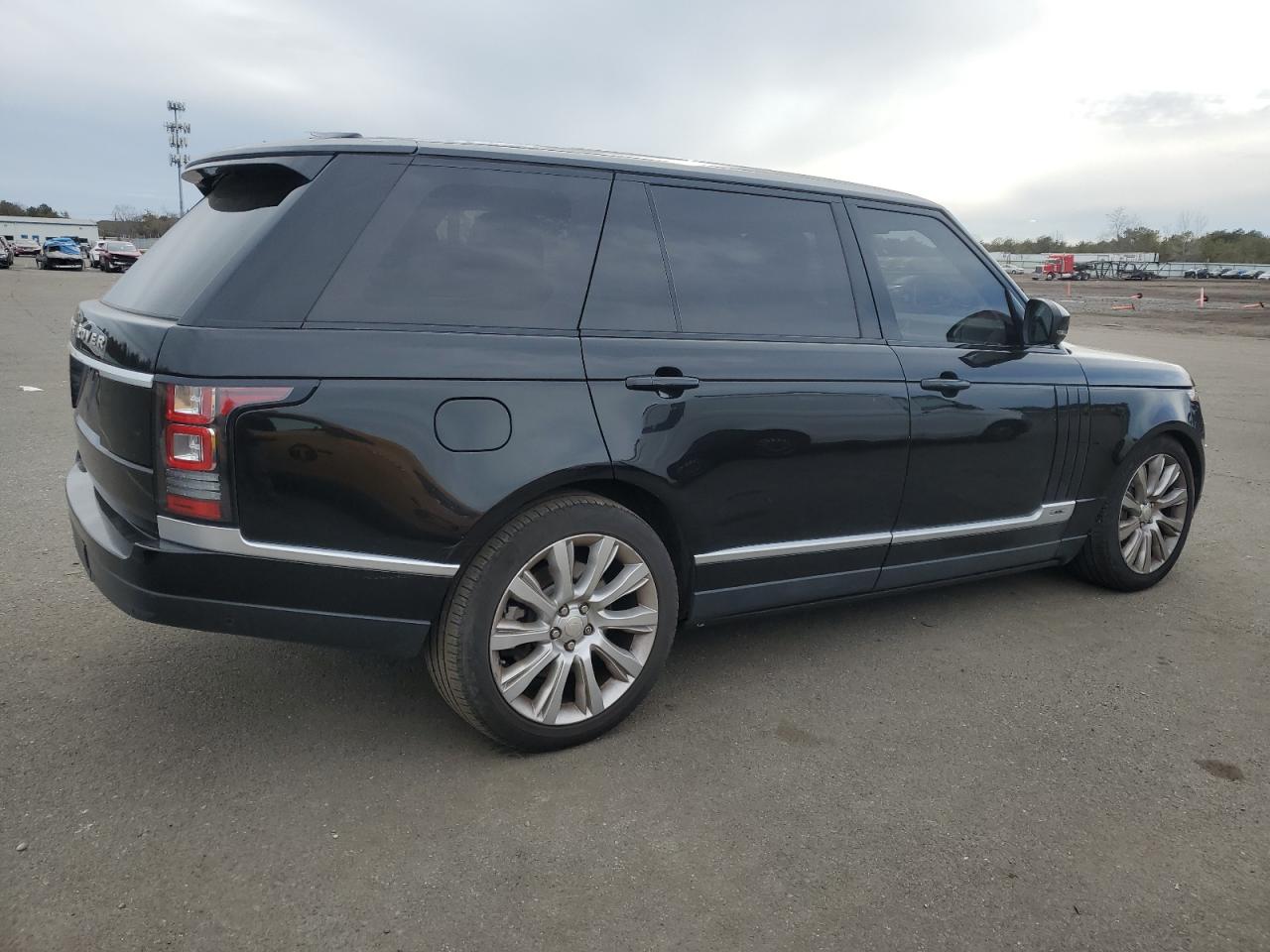 2014 Land Rover Range Rover - Image 3