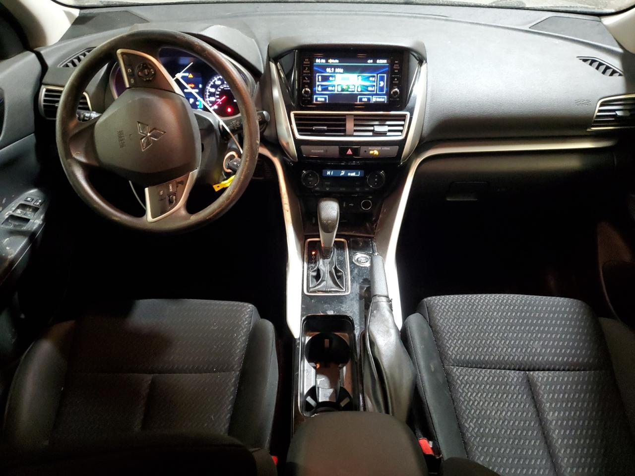 2019 Mitsubishi Eclipse - Image 8