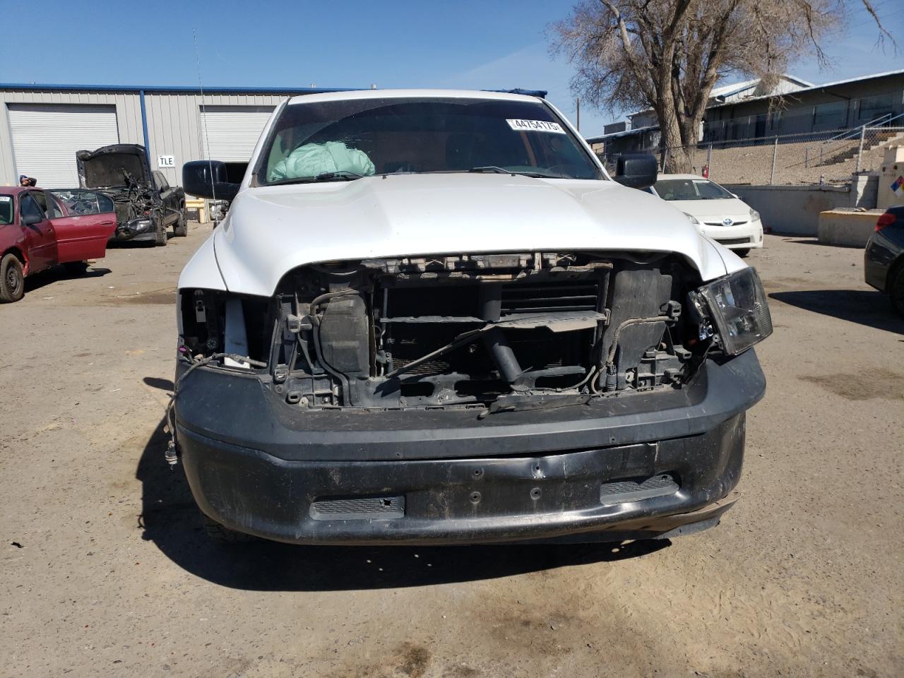 2016 RAM 1500 - Image 5