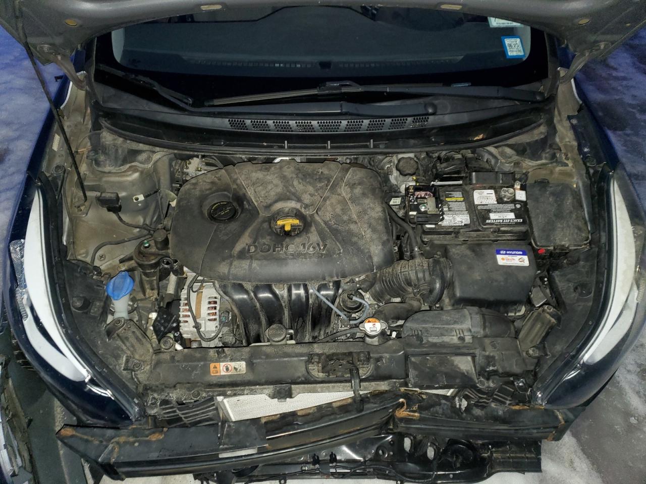 2016 Hyundai Elantra - Image 11