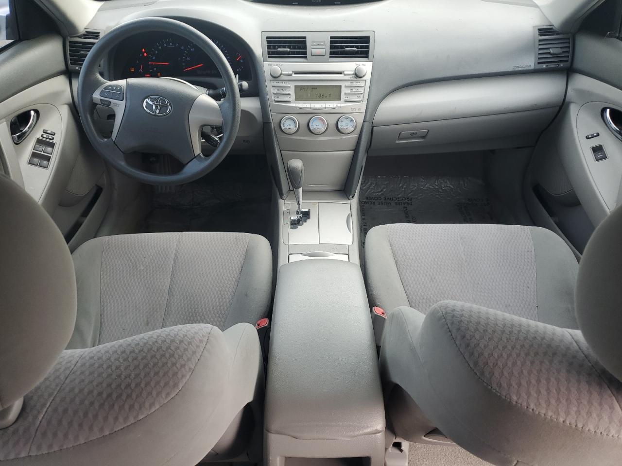 2010 Toyota Camry - Image 8