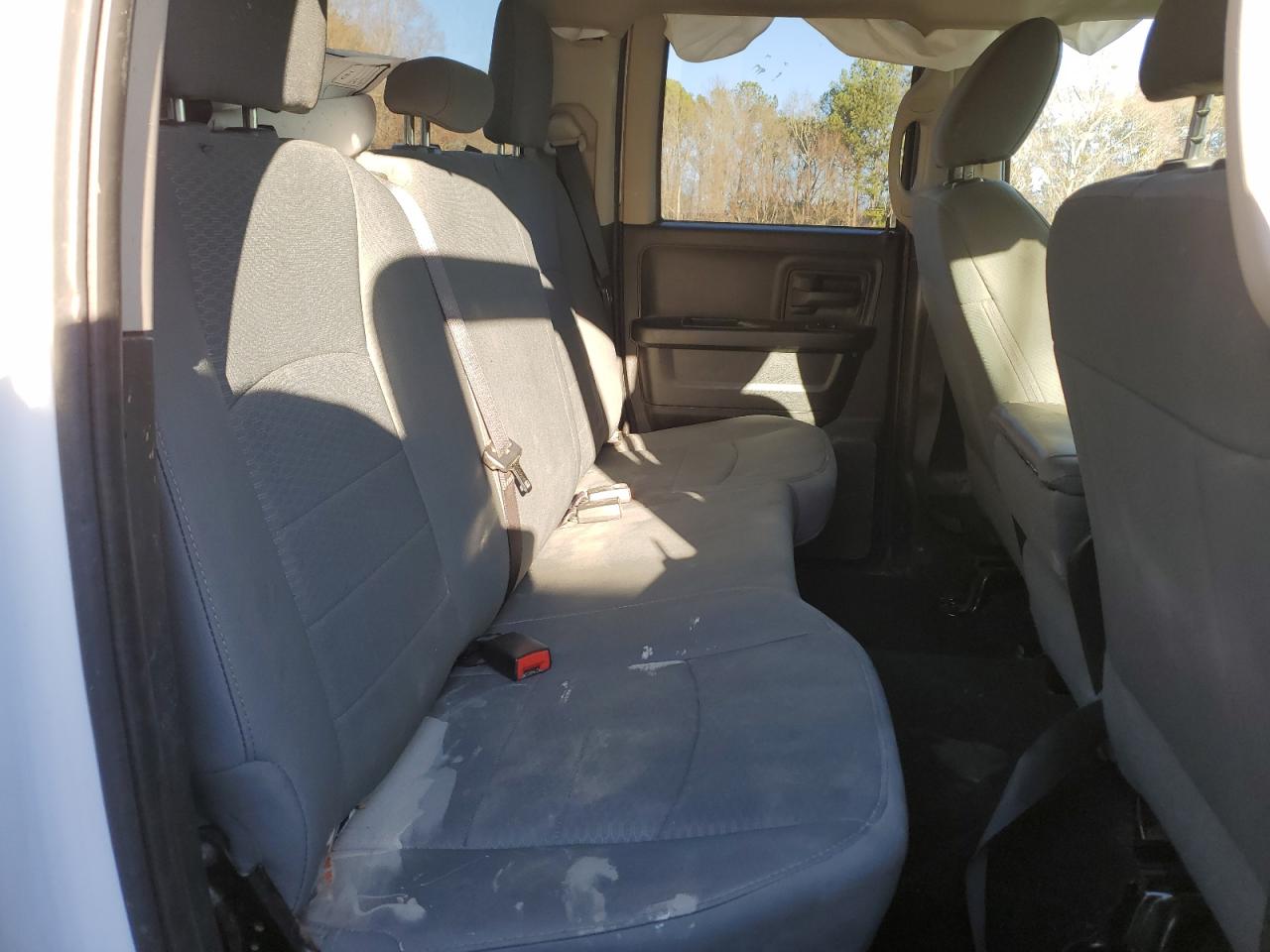 2016 RAM 1500 - Image 10