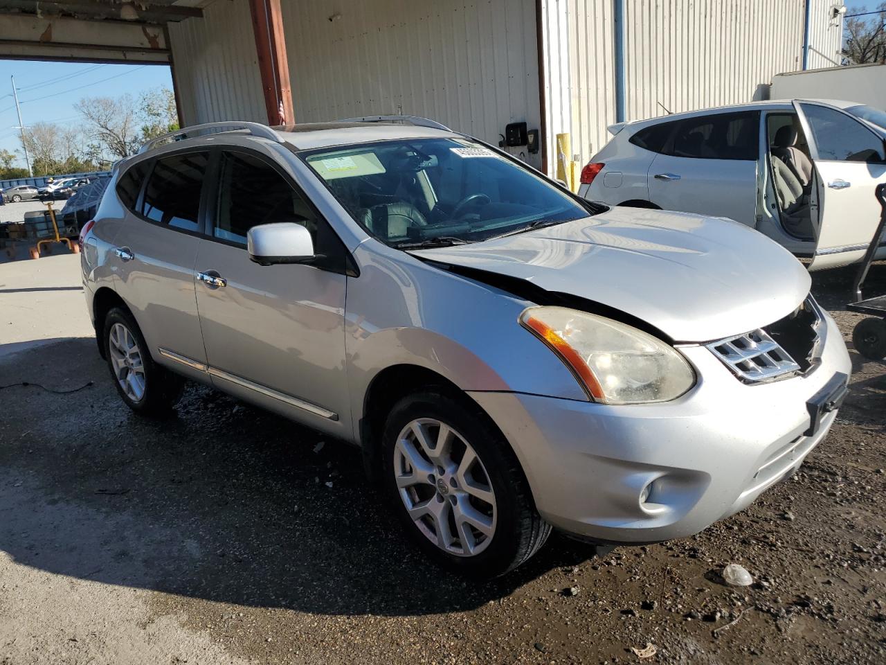 2013 Nissan Rogue - Image 4
