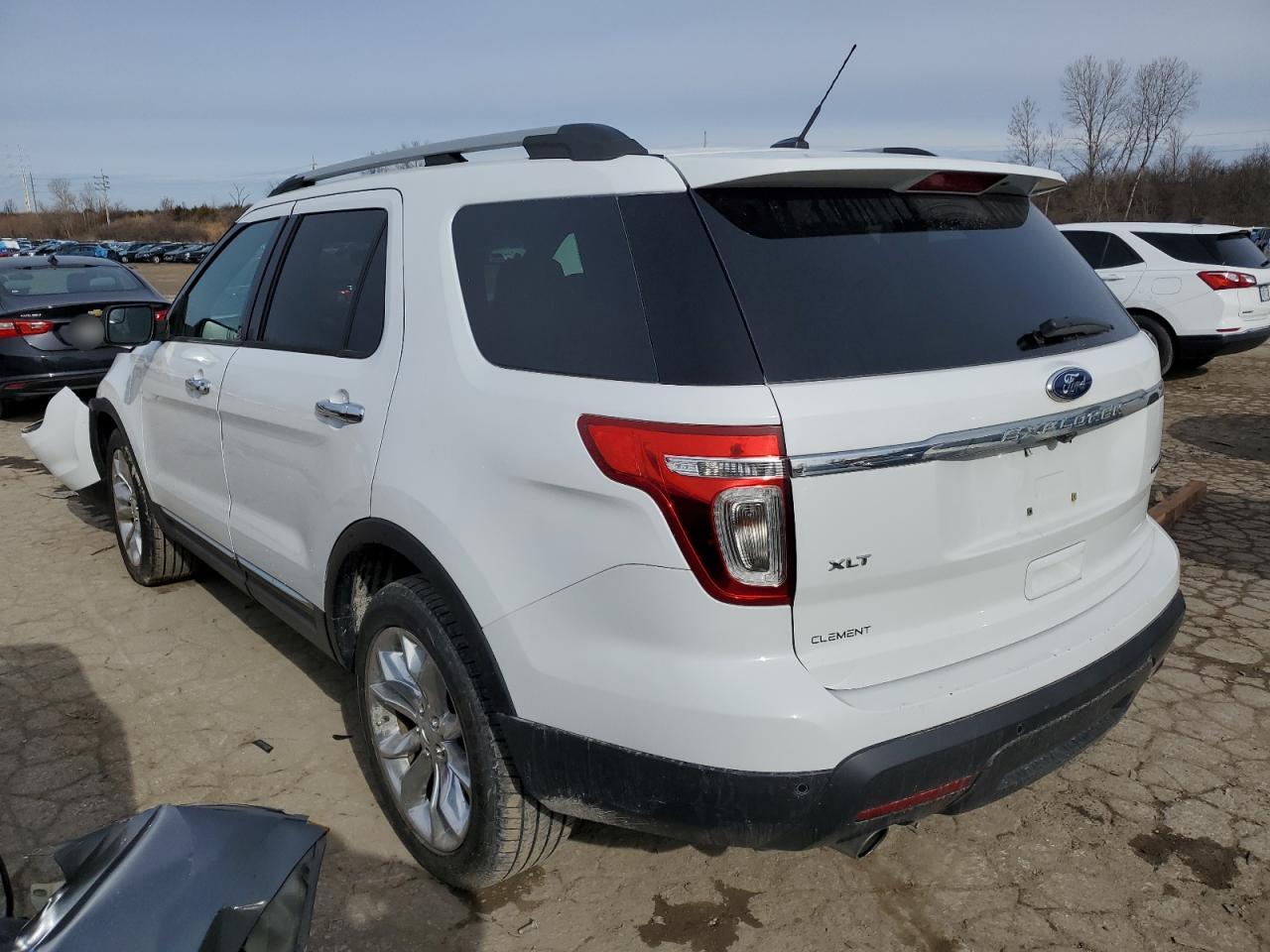 2014 Ford Explorer - Image 2