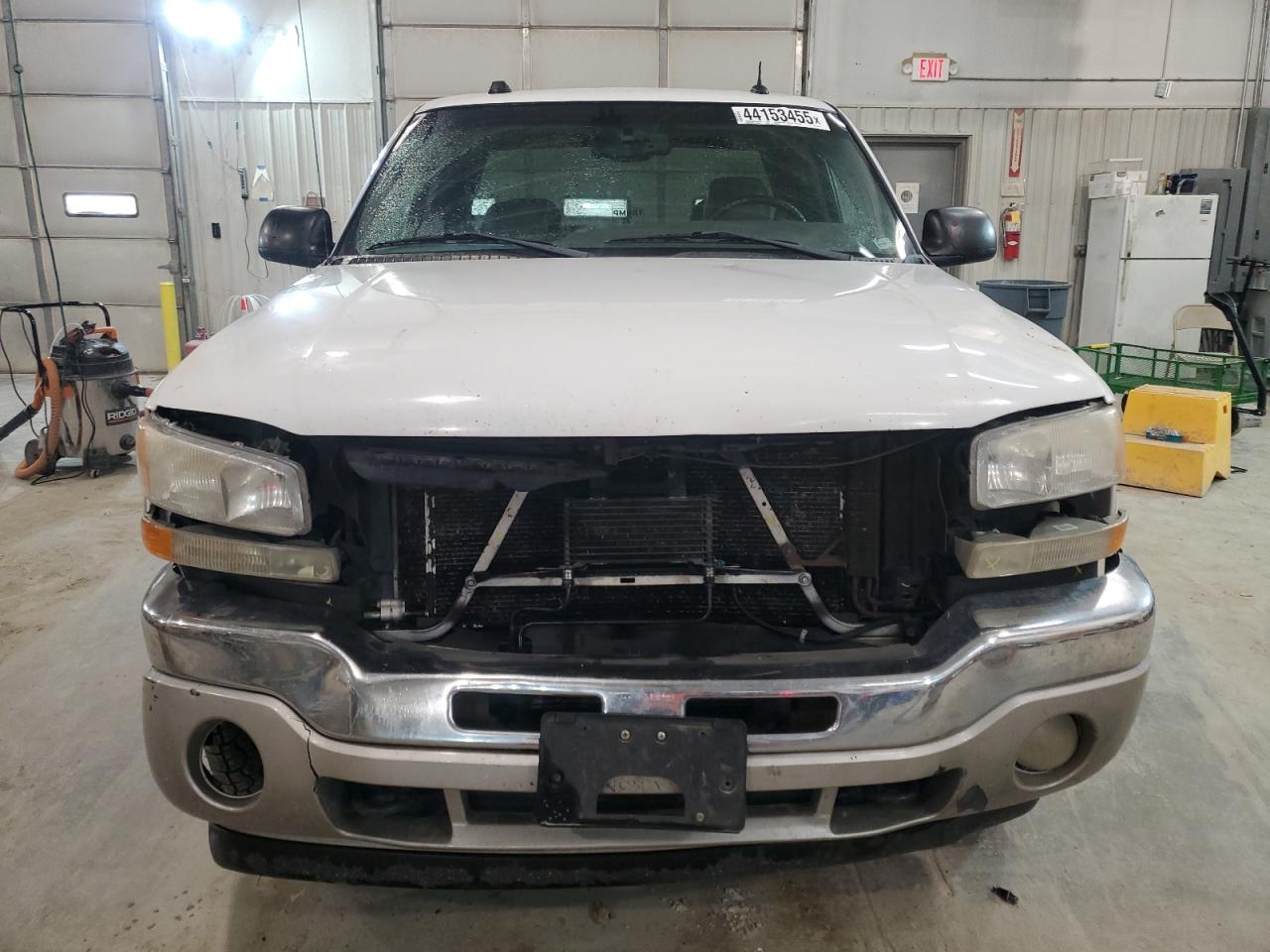 2005 GMC Sierra - Image 5