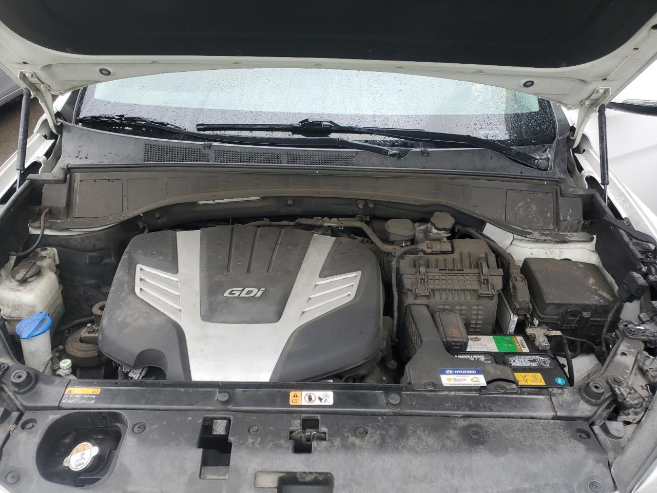 2014 Hyundai Santa Fe - Image 12