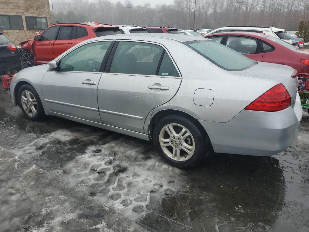 2007 Honda Accord - Image 2