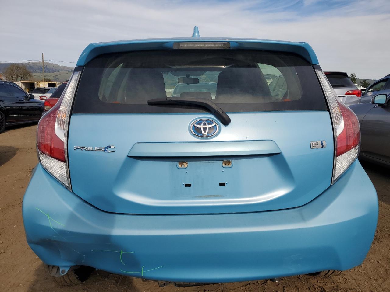 2015 Toyota Prius - Image 6