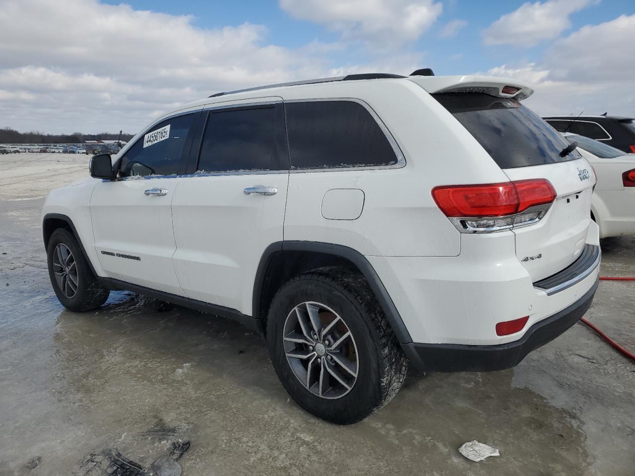 2017 Jeep Grand Cherokee - Image 2