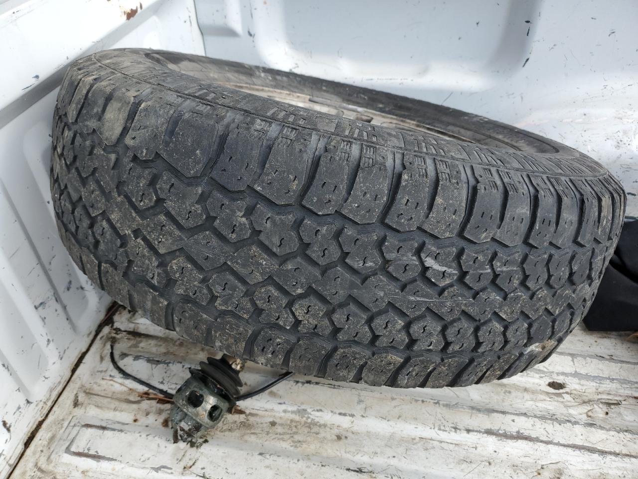 2004 Ford F-150 - Image 12