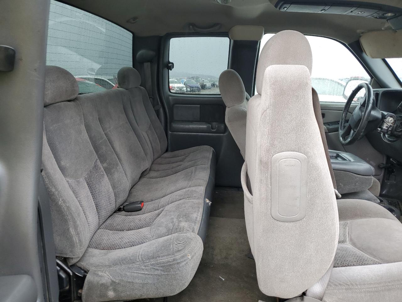 2003 Chevrolet Silverado - Image 10