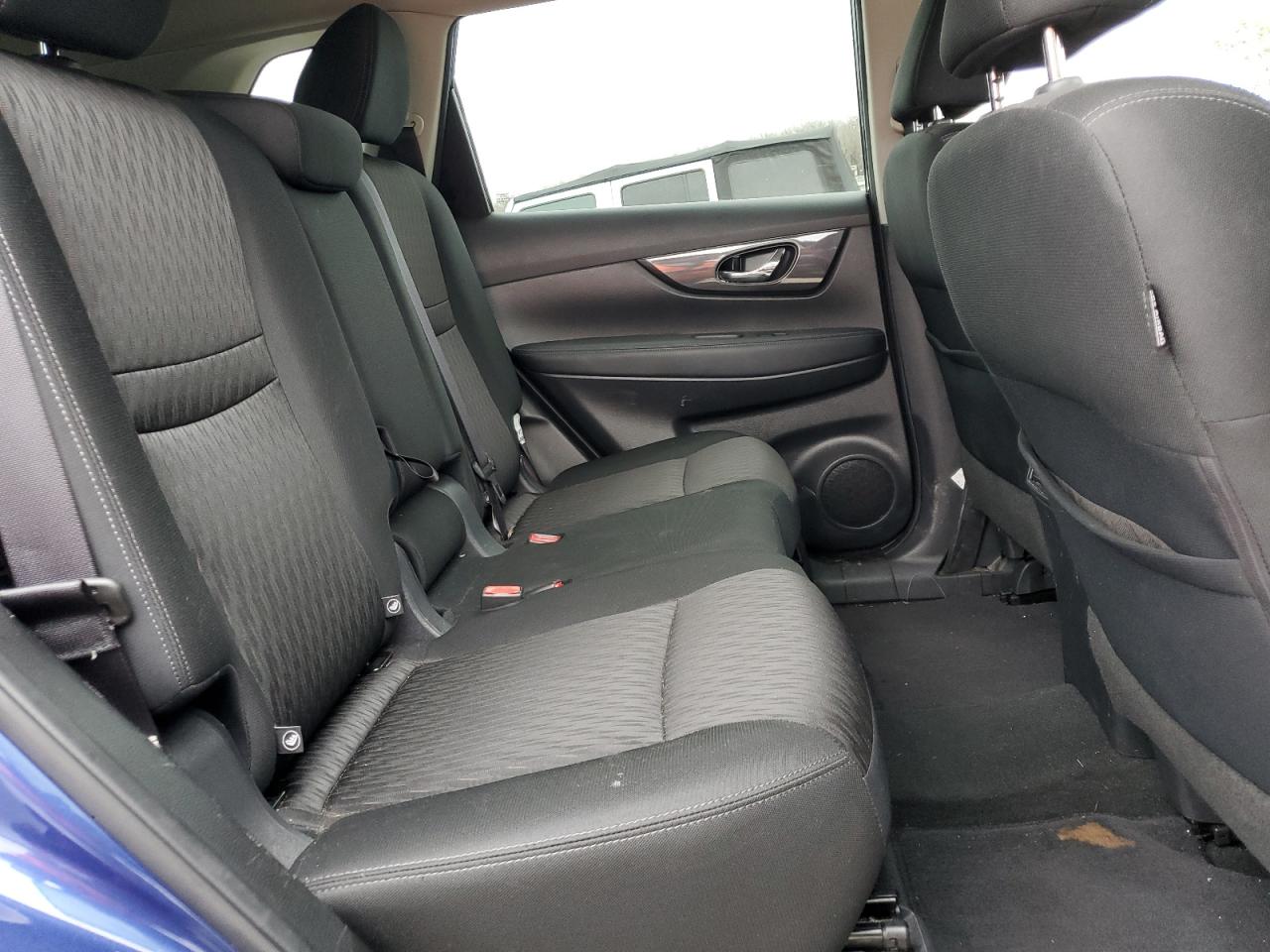 2019 Nissan Rogue - Image 11