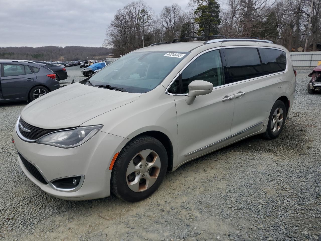 2017 Chrysler Pacifica - Image 1