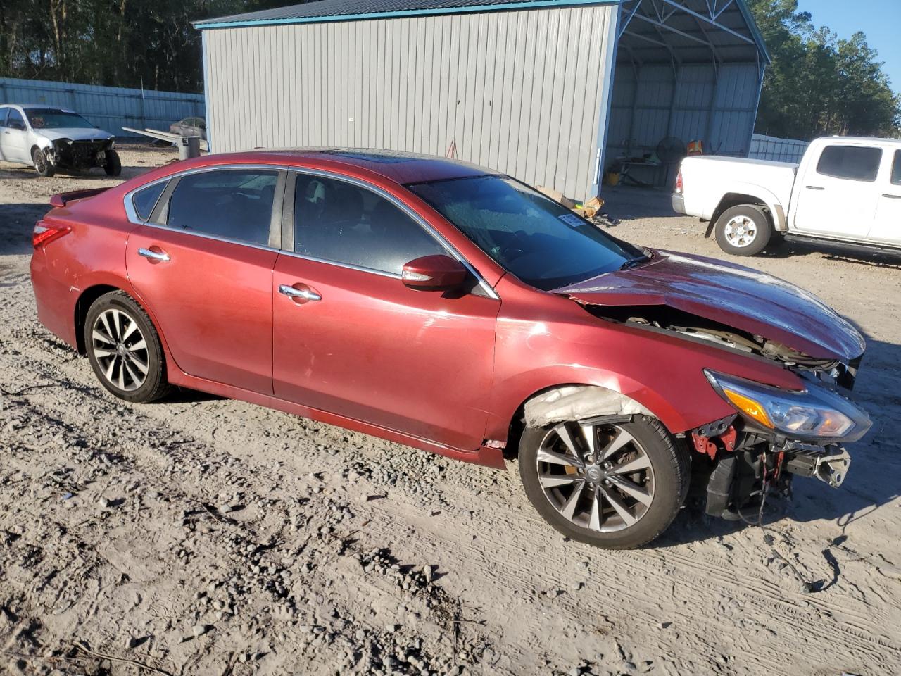 2017 Nissan Altima - Image 4