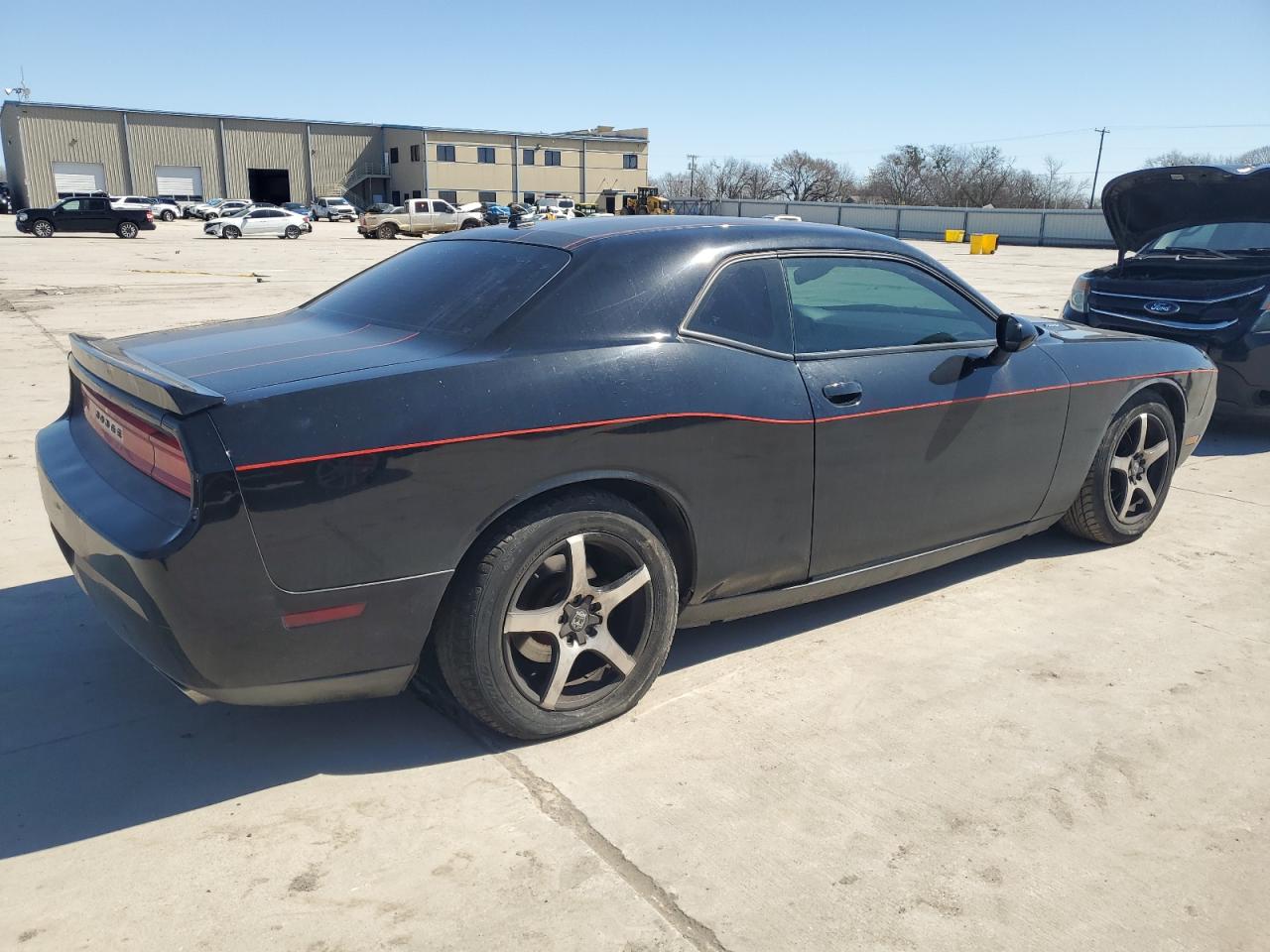 2014 Dodge Challenger - Image 3