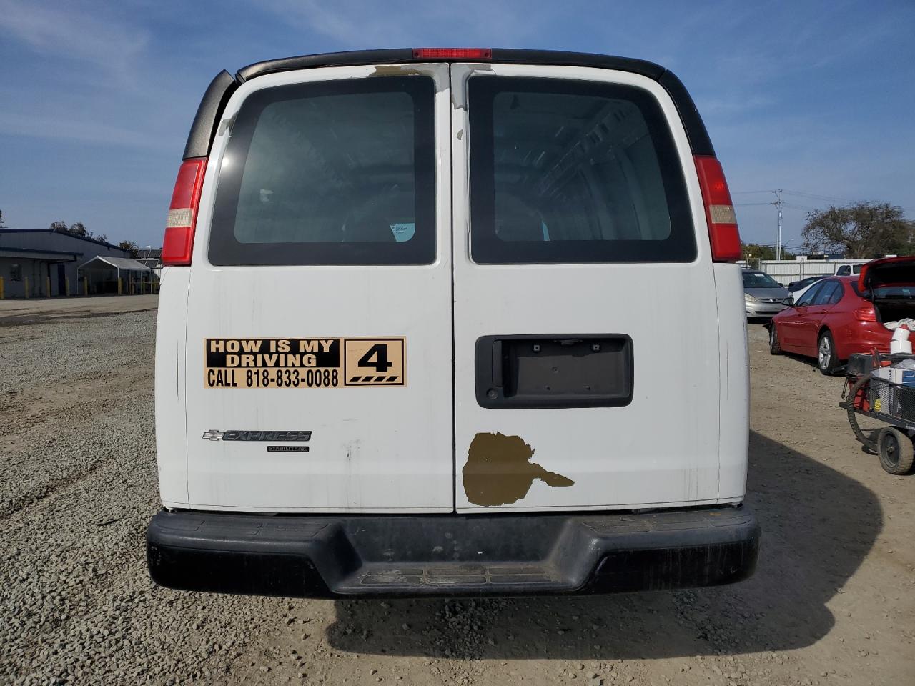 2011 Chevrolet Express - Image 6