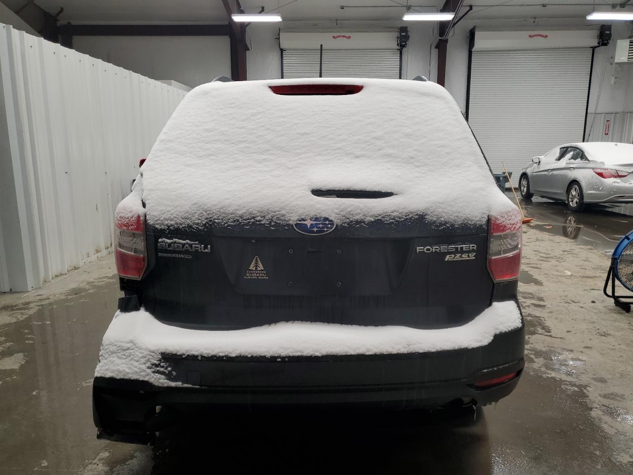 2015 Subaru Forester - Image 6