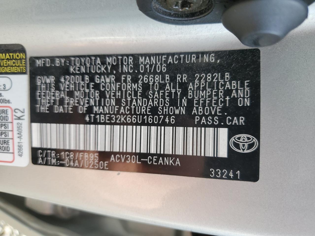 2006 Toyota Camry - Image 12