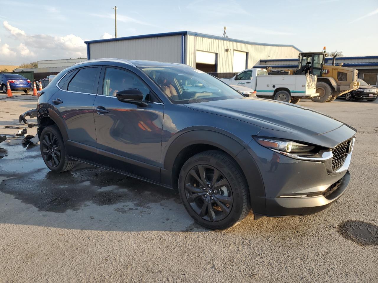 2023 Mazda CX-30 - Image 4