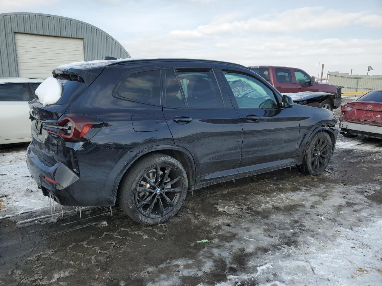 2023 BMW X3 - Image 3