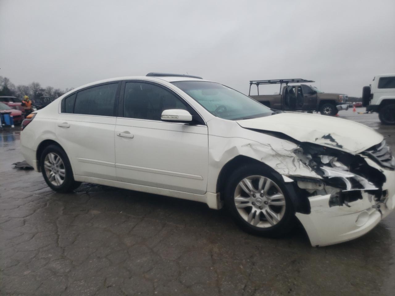 2012 Nissan Altima - Image 4