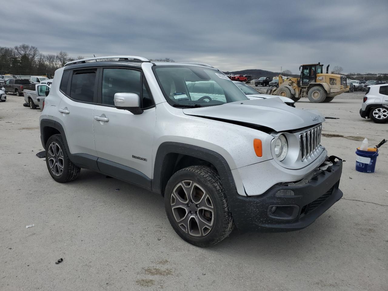 2017 Jeep Renegade - Image 4