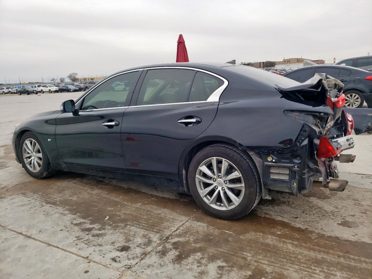 2016 Infiniti Q50 - Image 2