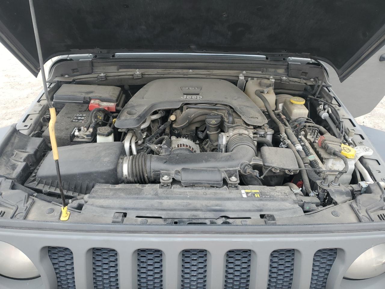 2020 Jeep Wrangler - Image 12