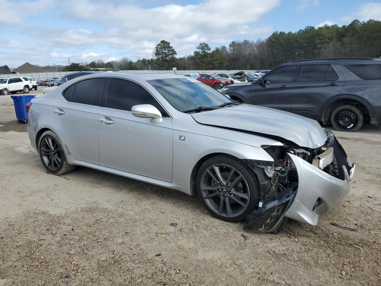2011 Lexus IS - Image 4
