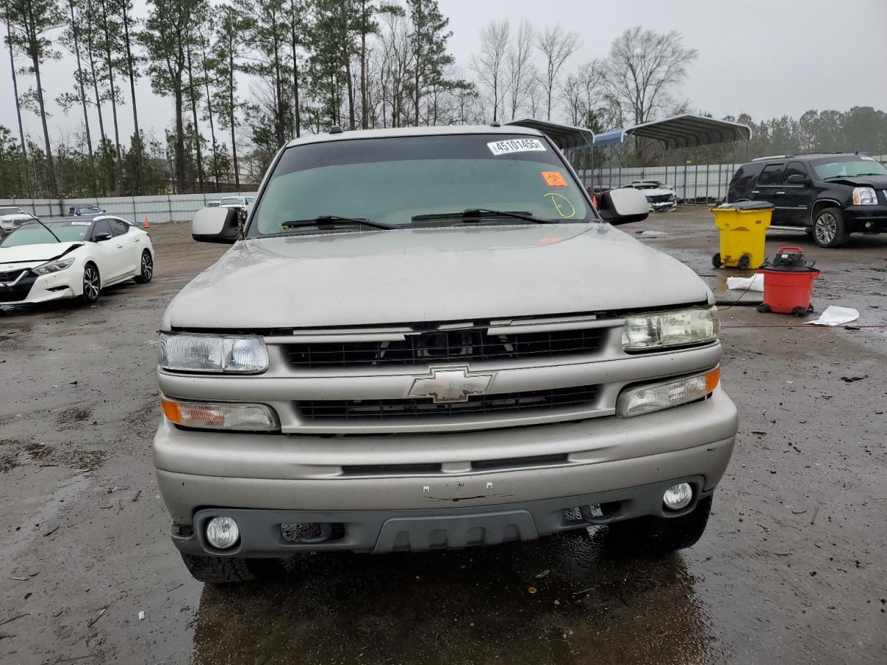 2005 Chevrolet Tahoe - Image 5